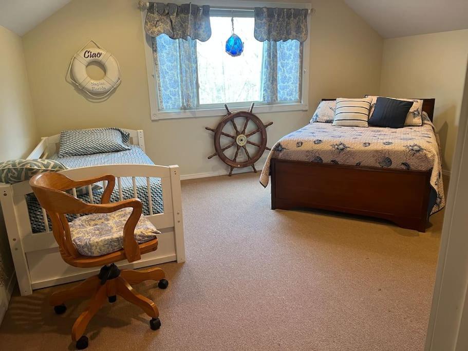 Acorn Resort A Unique Retreat Cabin, 13 Acres Land Bloomington Extérieur photo