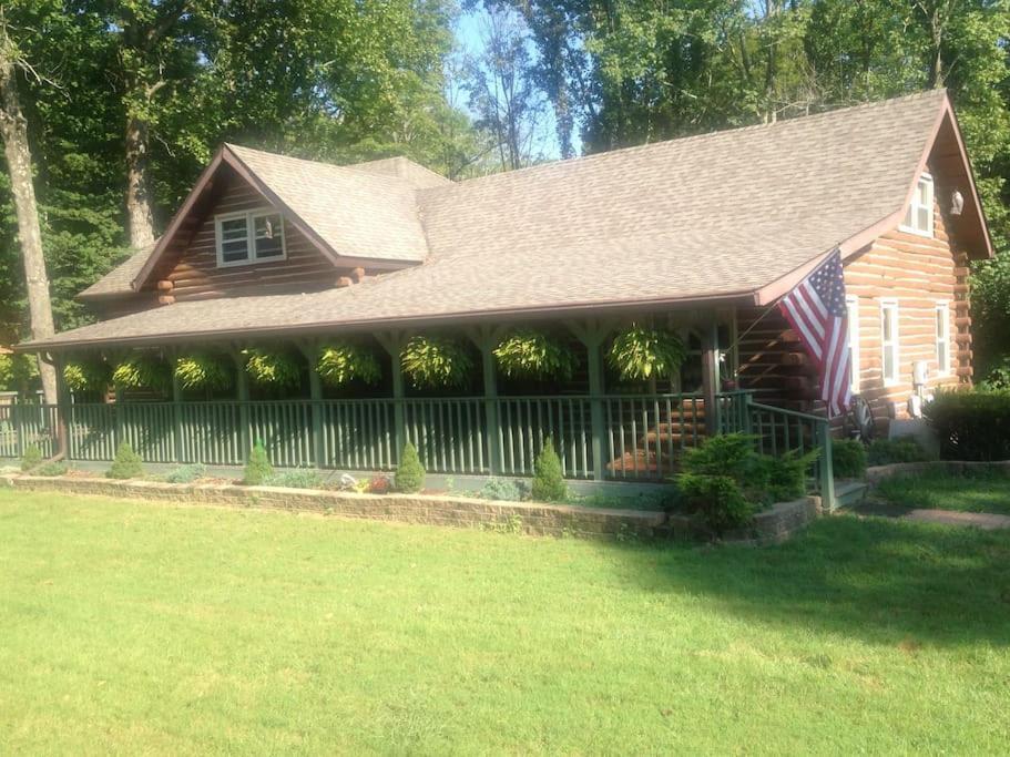 Acorn Resort A Unique Retreat Cabin, 13 Acres Land Bloomington Extérieur photo